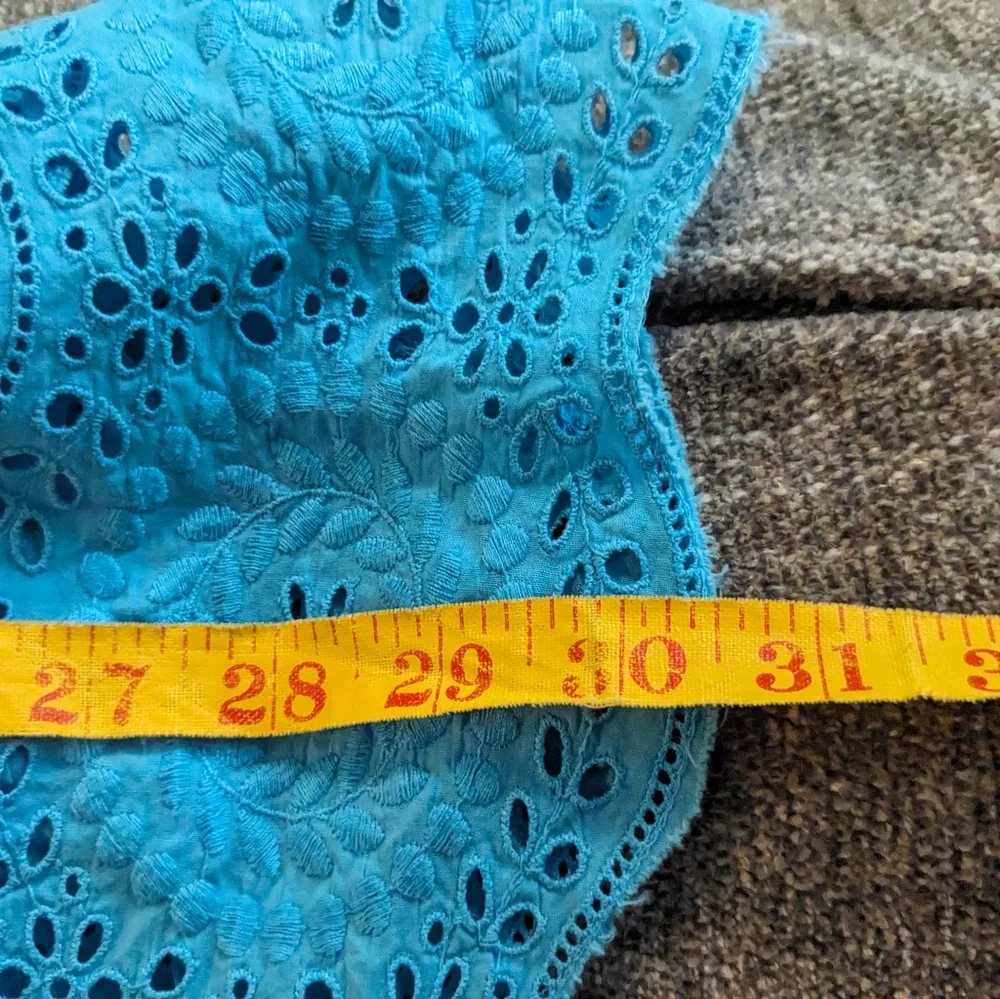 🔴3/$15 Lane Bryant aqua, sleeveless, smocked top, size 18/20 - Picture 7 of 8